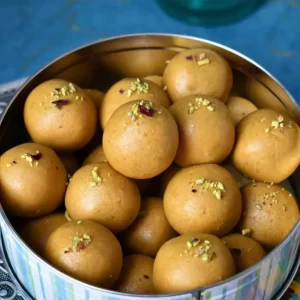 Desi Ghee Besan laddu